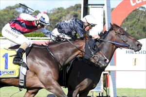 Ollie masterclass sees Vellaspride home 